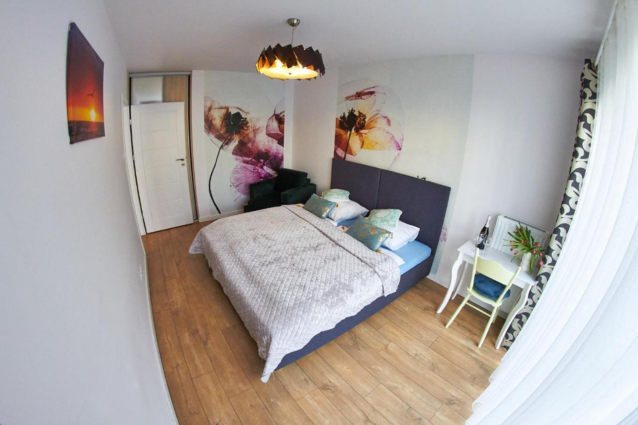 Apartamentyprzymorzu Baltycki Z Miejscem Postojowym I Ogrodkiem Колобжег Екстер'єр фото