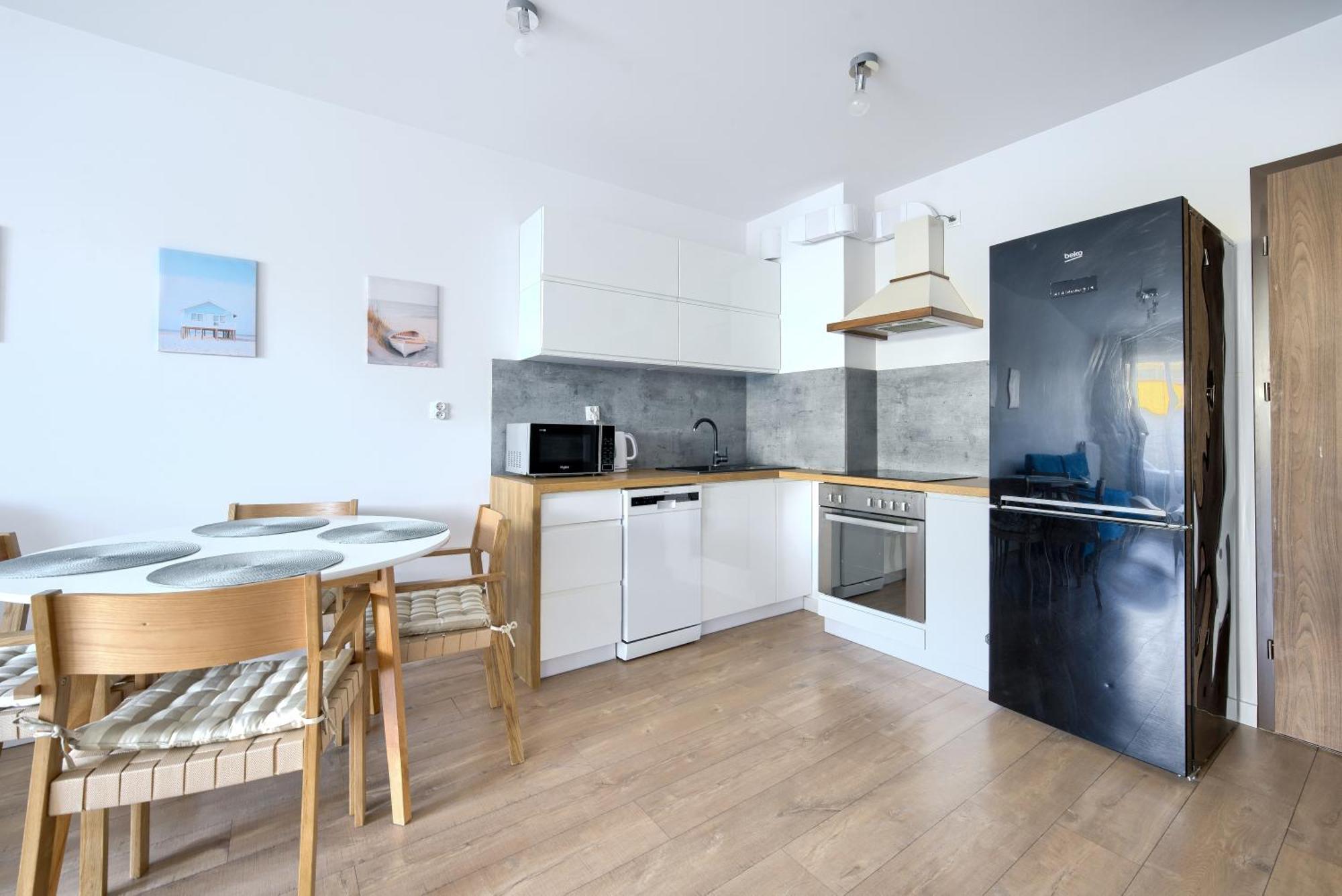 Apartamentyprzymorzu Baltycki Z Miejscem Postojowym I Ogrodkiem Колобжег Екстер'єр фото